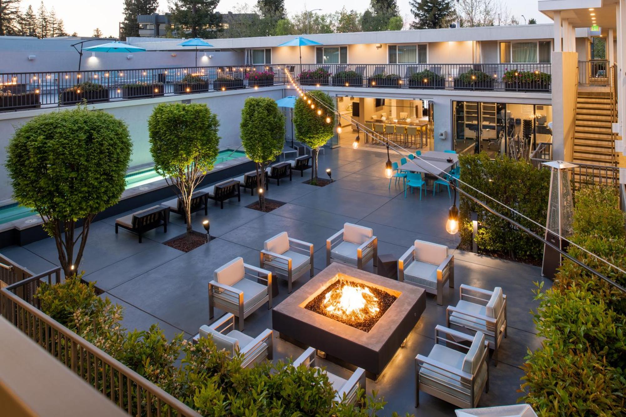 Hotel Lucent Menlo Park Esterno foto